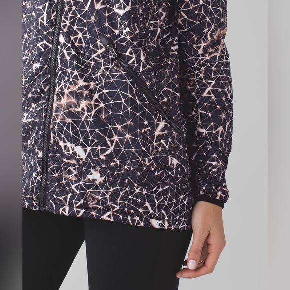 Lululemon Miss Misty Jacket II in Star Crushed Multi Size 4 NWOT - Picture 7 of 9